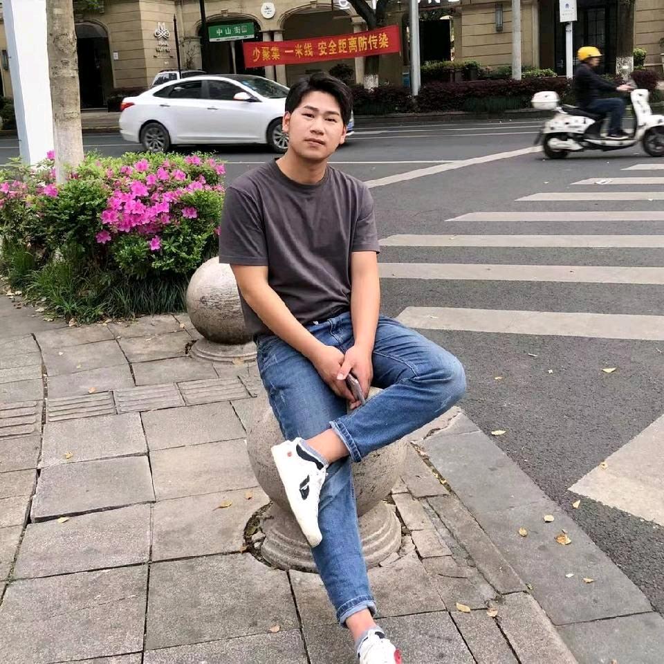 闲鱼小麻哥