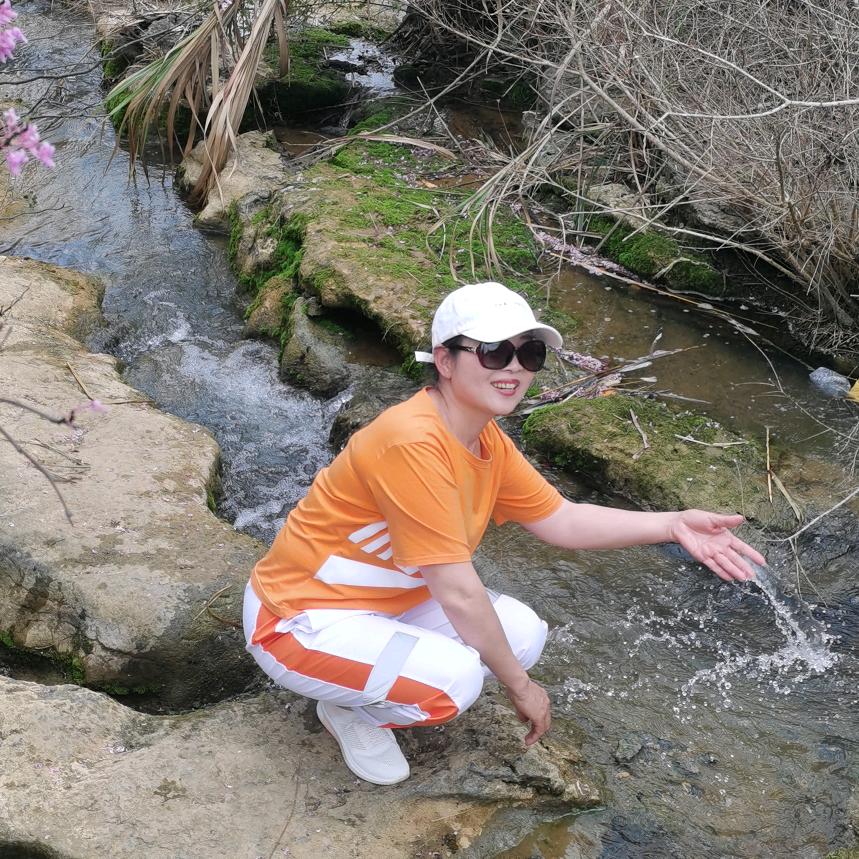 琼💃