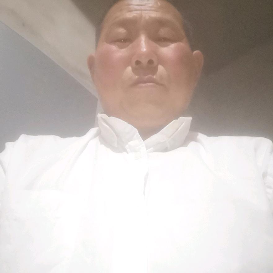 杨芝连纯粮酒坊
