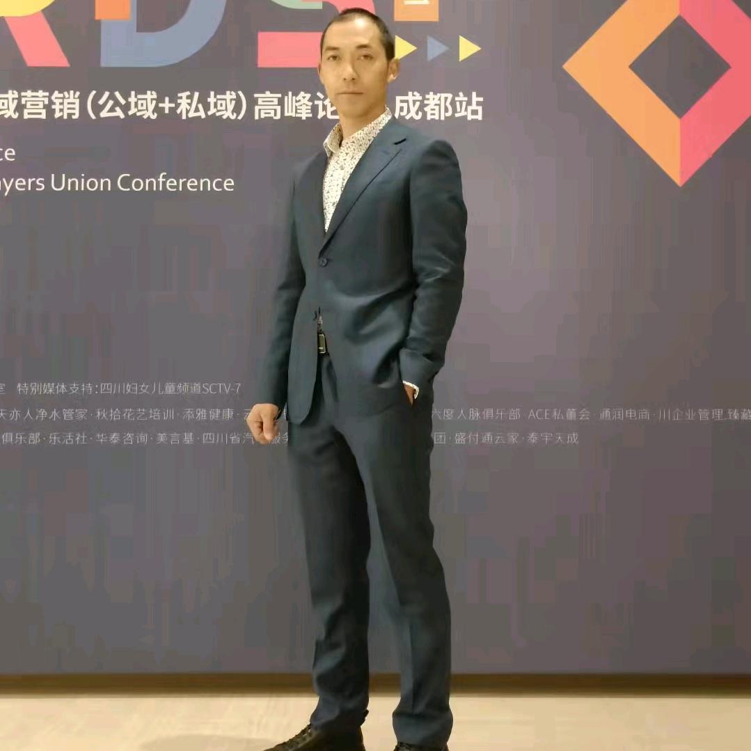 成都车风暴微创点喷漆面修复喷漆总店