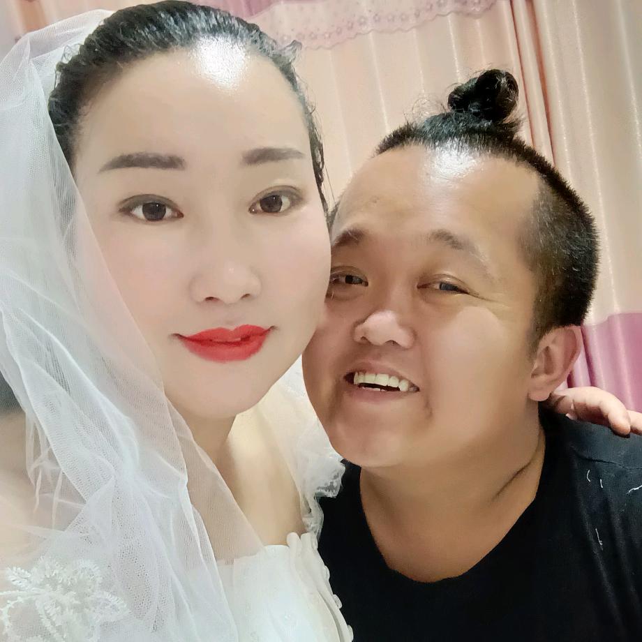 小苏与大个新疆驼奶