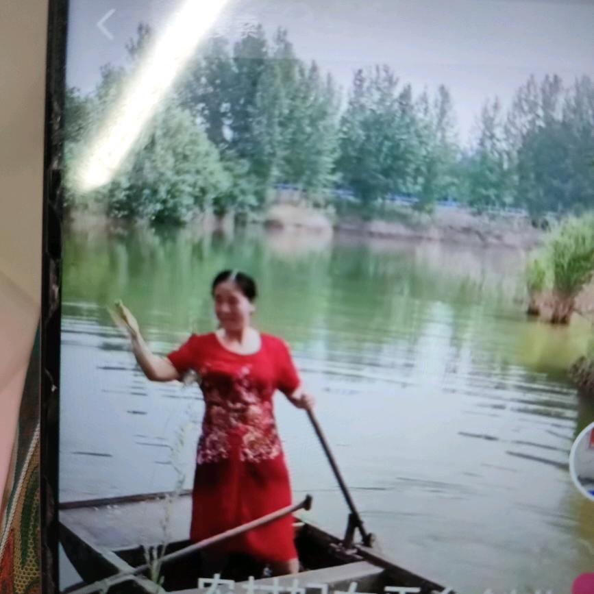拼搏姐，（首播晚上8:10）