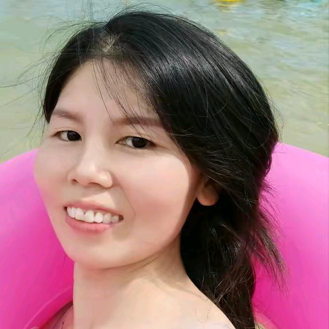 小萍.