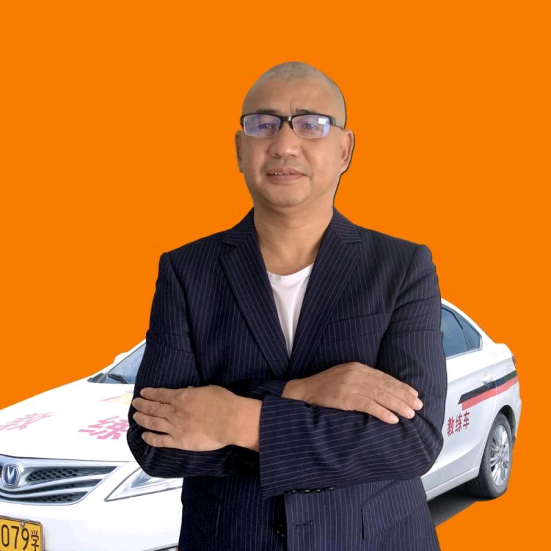 重庆腾辉驾考～杨教