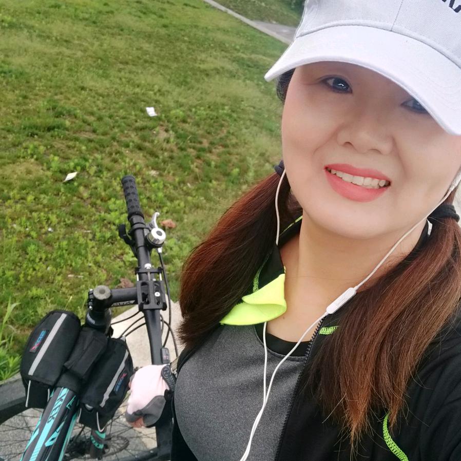 小杨姐姐 ，摄影，穿搭，骑行，