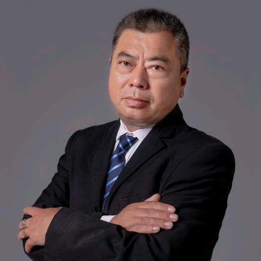 安全驾驶技术陪练曾育革