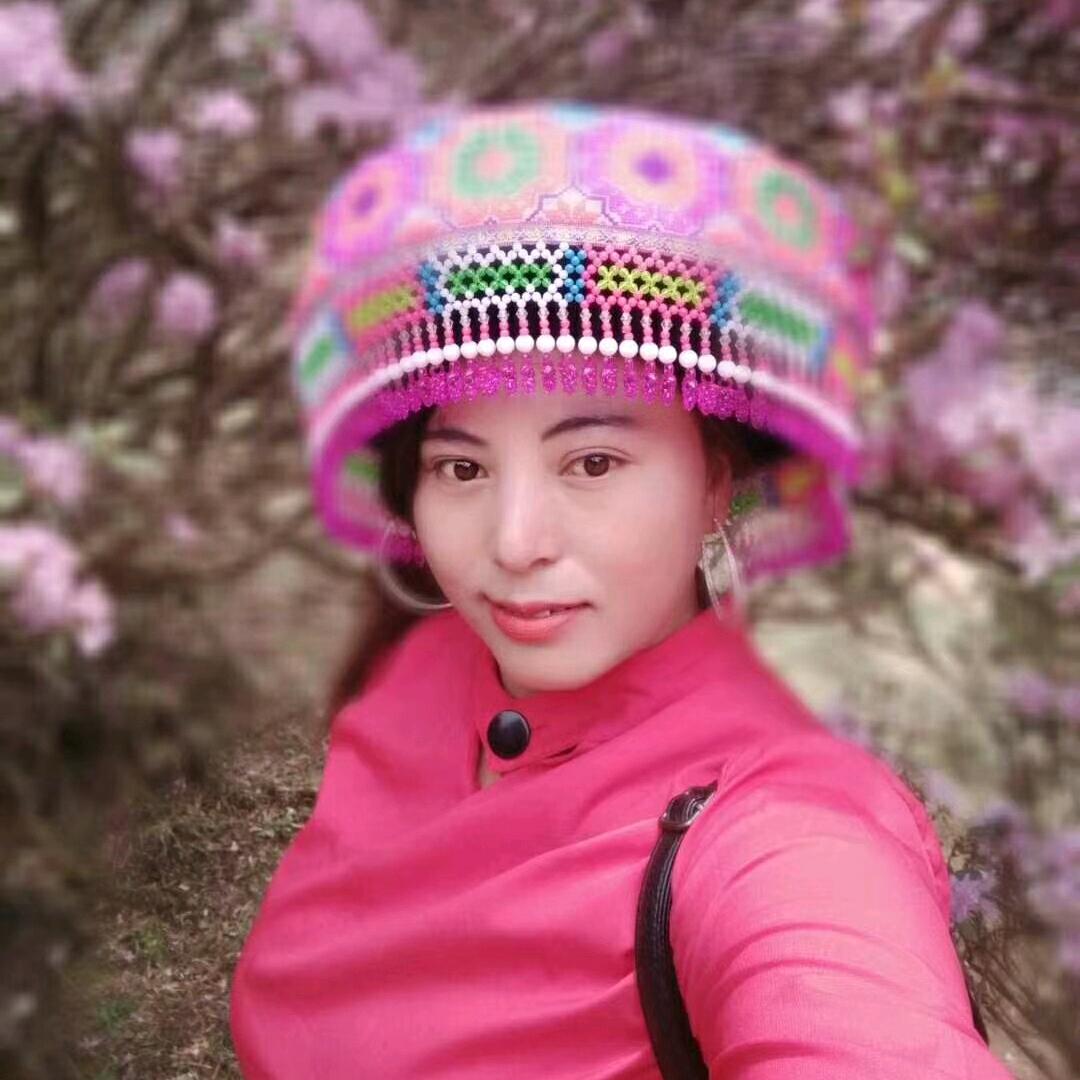 傈僳女孩