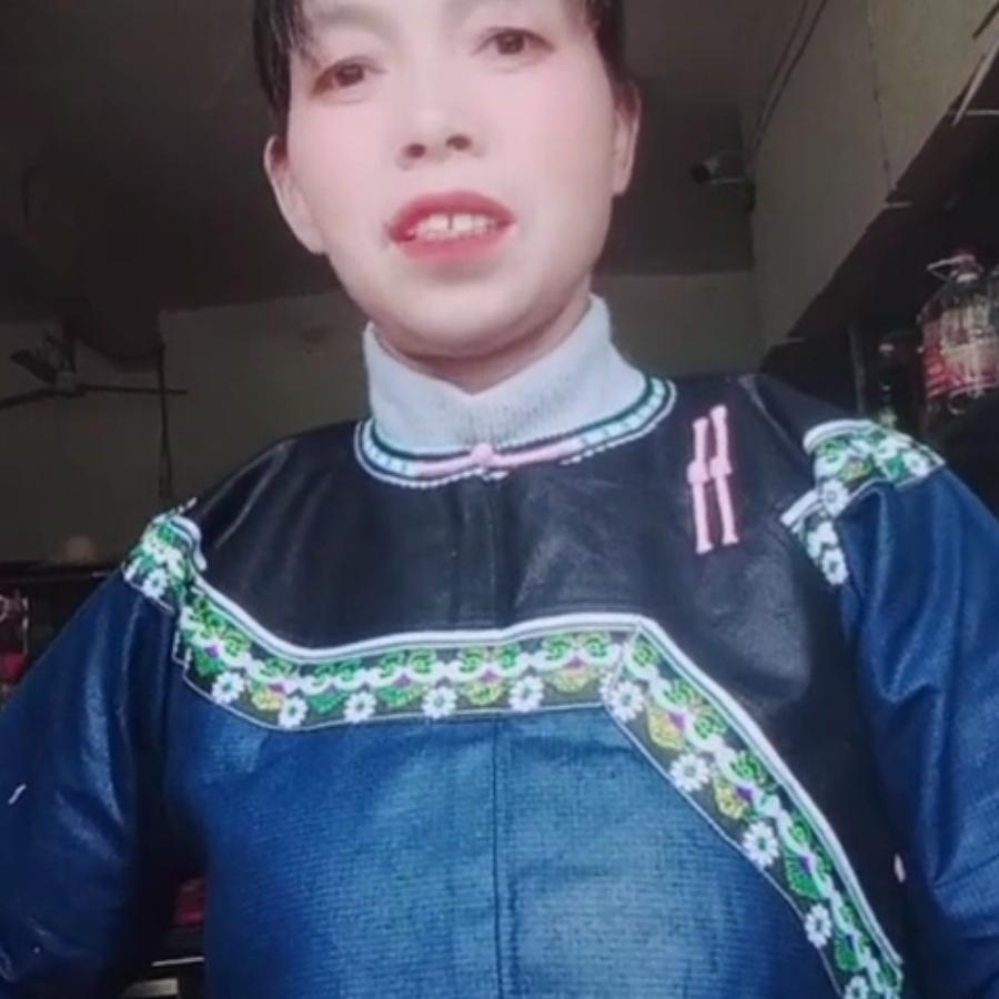小卢