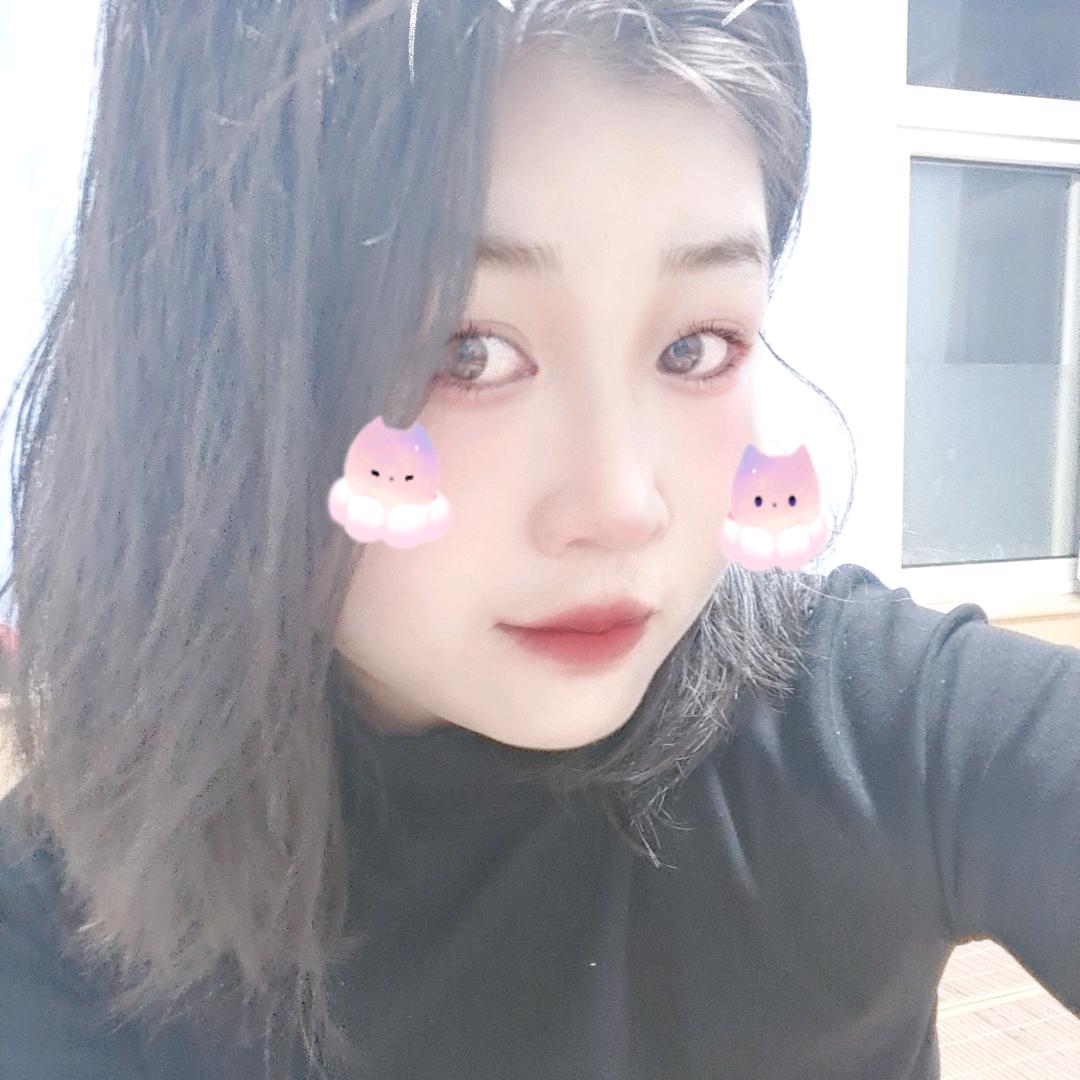 李沐莀么么哒