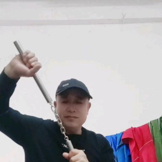 只有不停的跑 才能追上我的梦