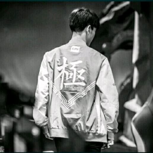 跳跳螳螂（80胜率峡王）