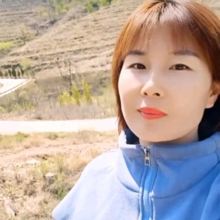临朐一间小铺女装