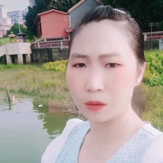 贵州三个孩子的妈妈