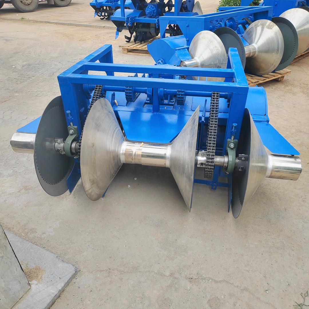 草莓开沟起垄机