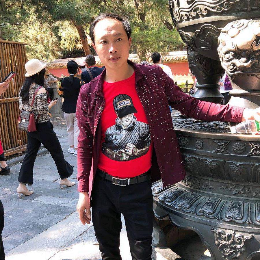 李小艳