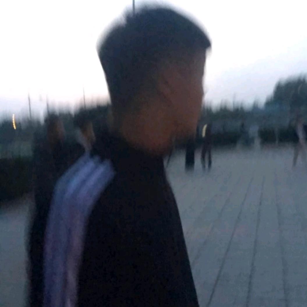 小胡👀