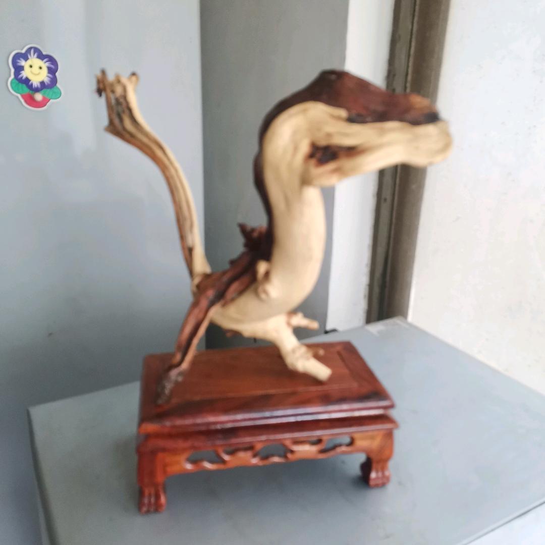 新沂新东床垫厂，批发海棉，做实木床，飘窗