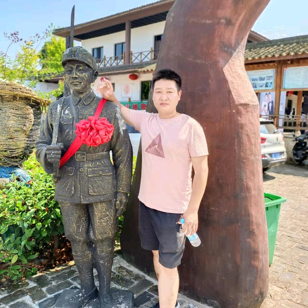 邹文波