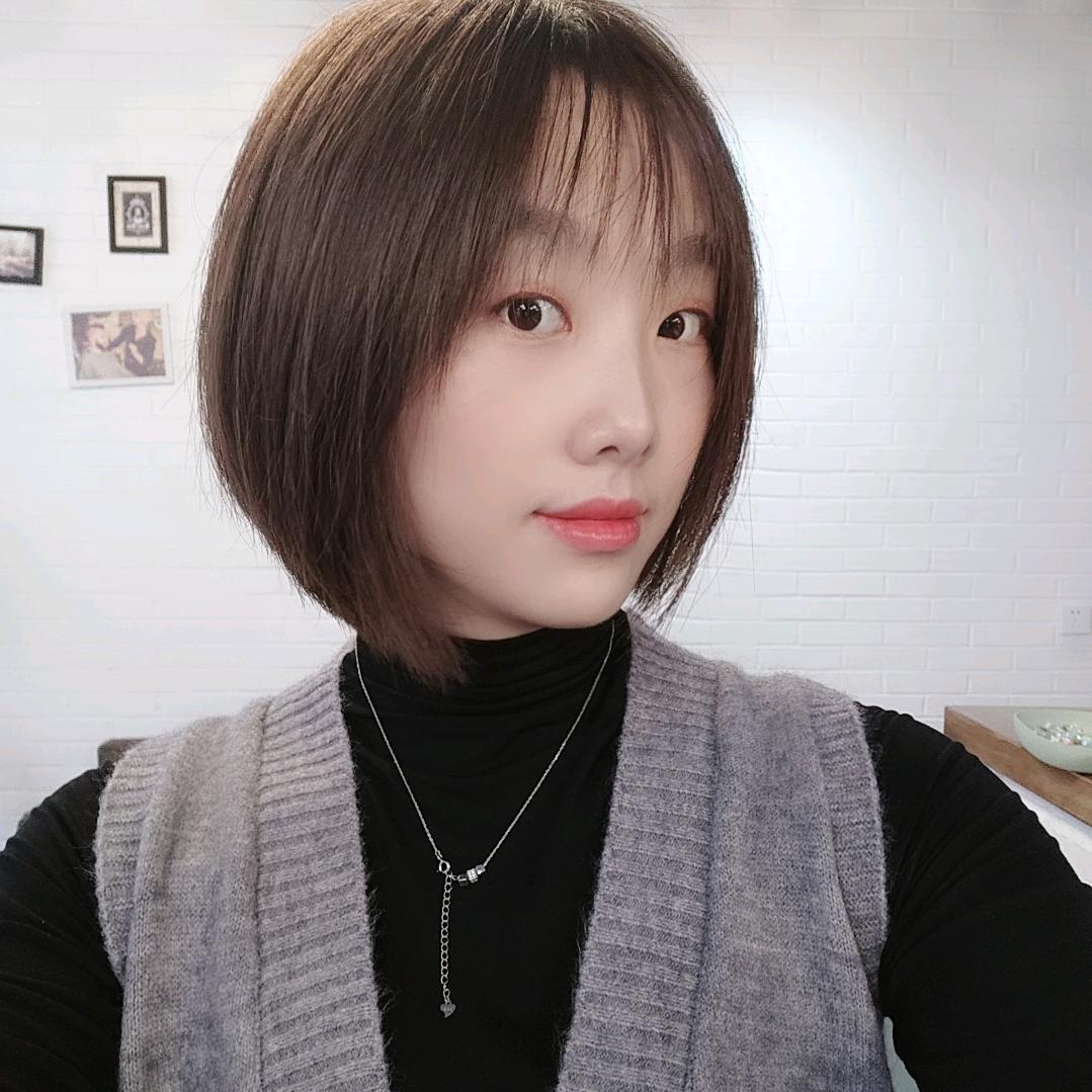 Yy@