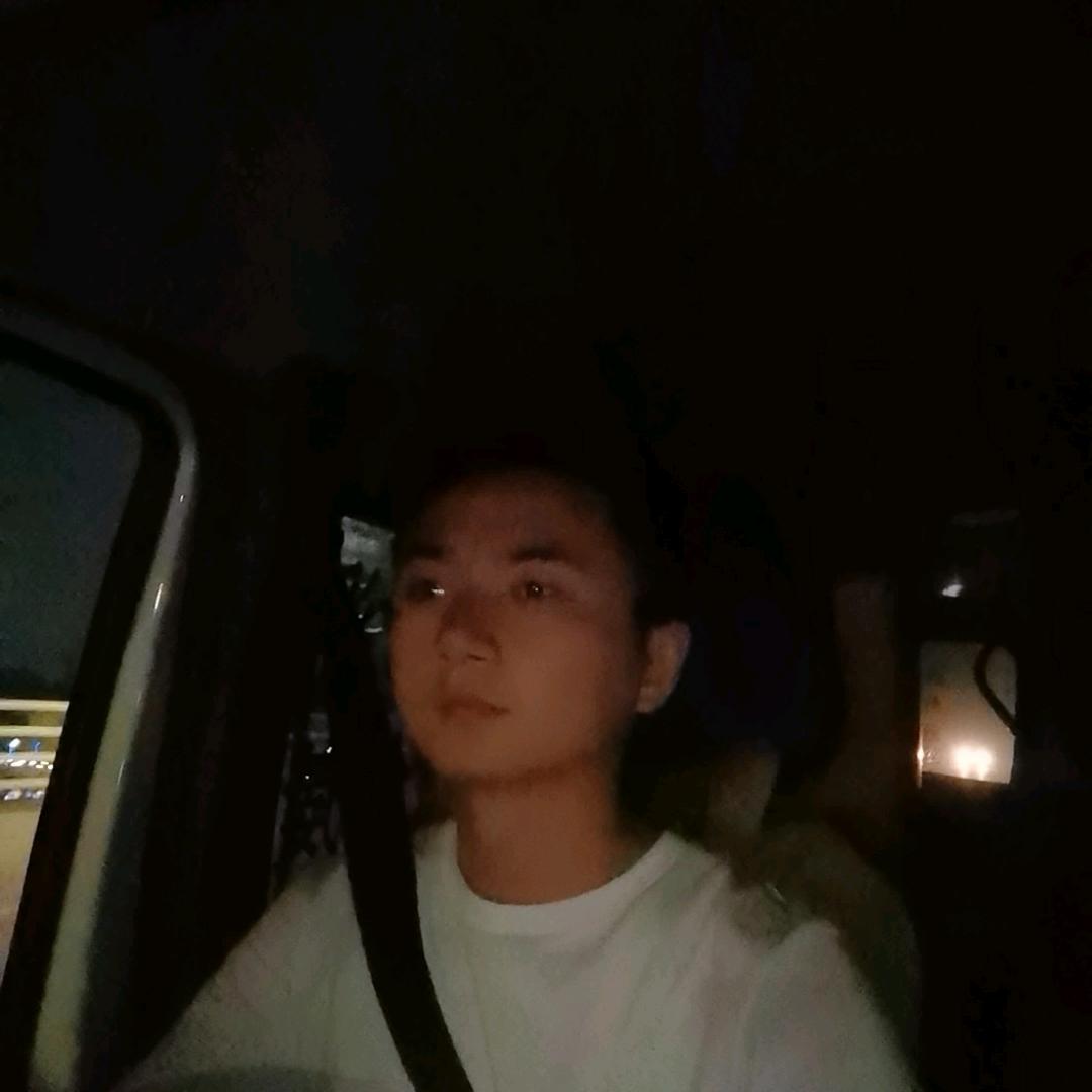 卖橡筋氨纶欧根纱的小朱