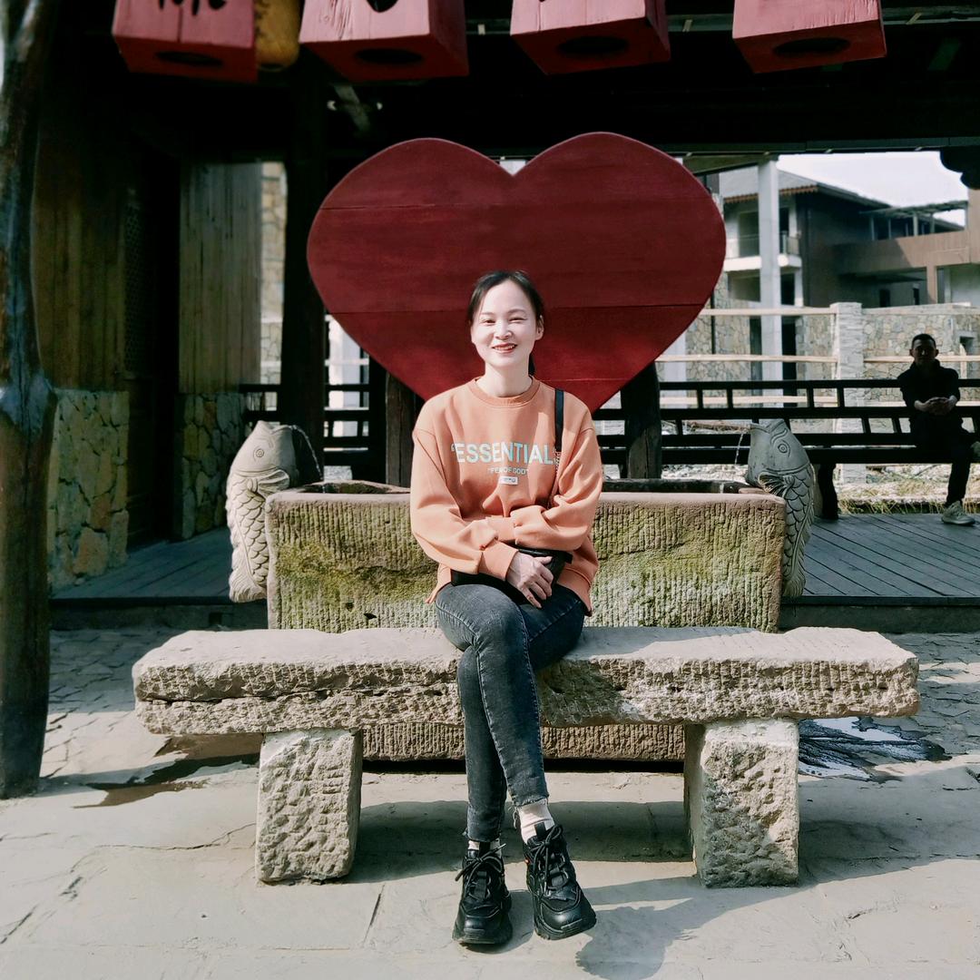 京山老吴香烤吧店