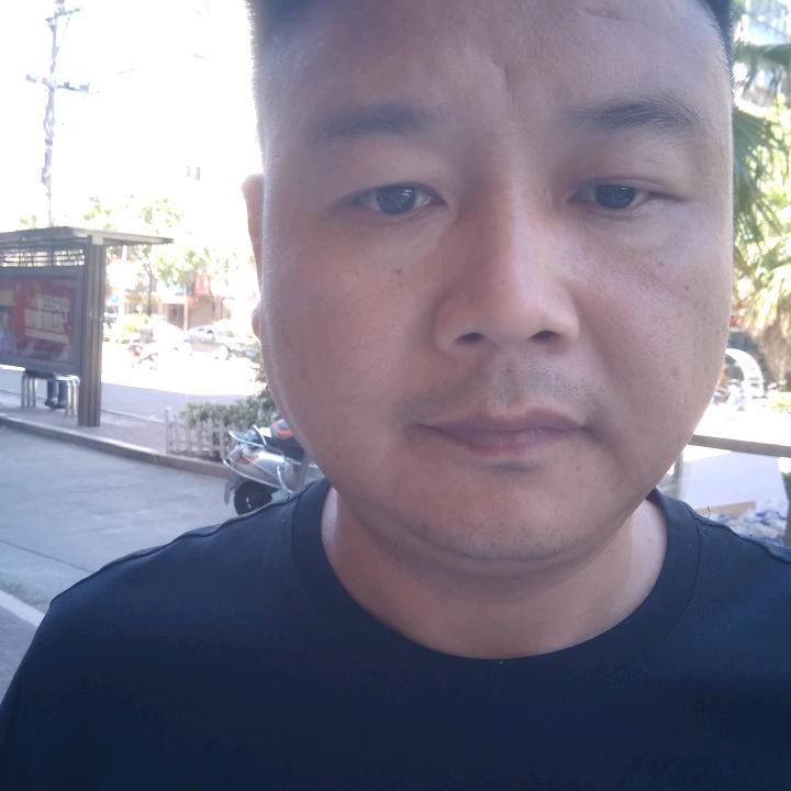 老梁，中山中路172号，N多寿司店