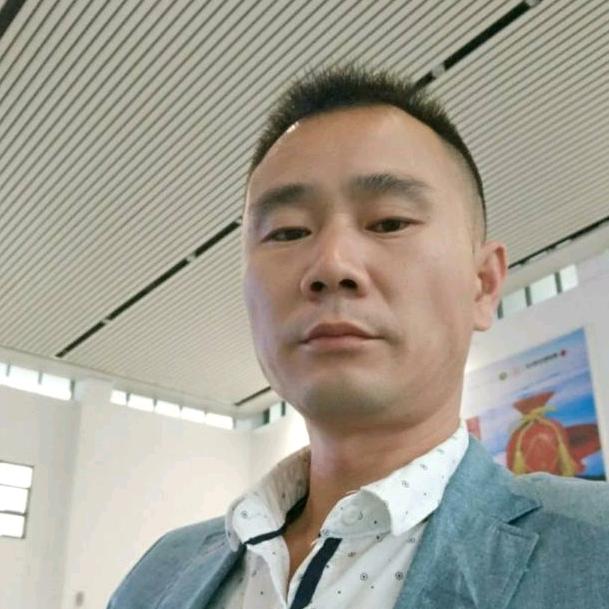 🌈没灵魂的大叔