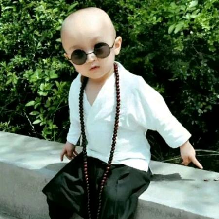 开着拖拉机迎接你的到来