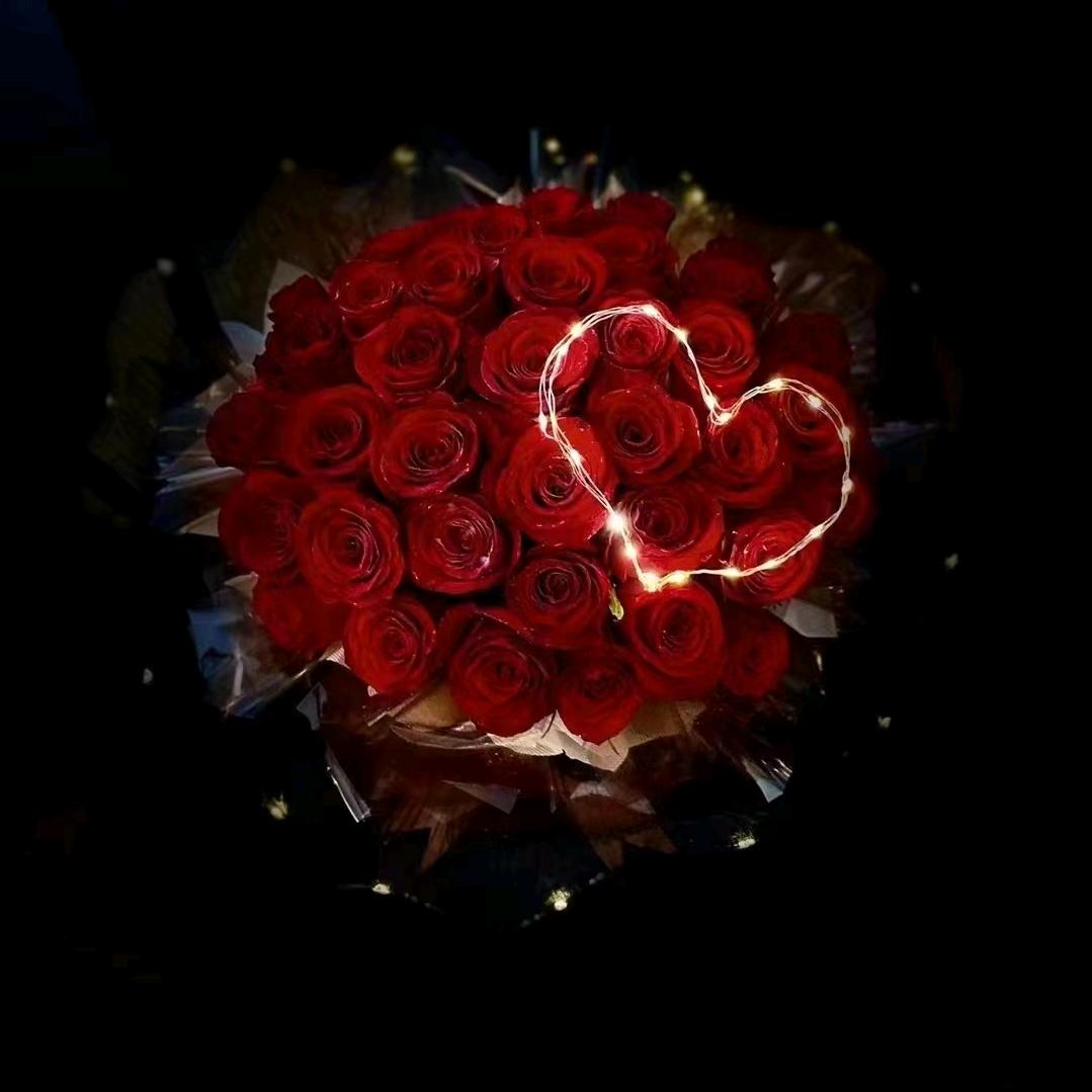 花（同＂华”)百萬