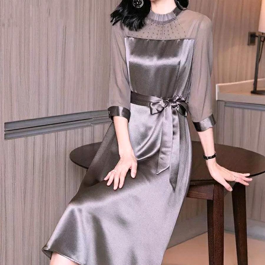 四季服装店
