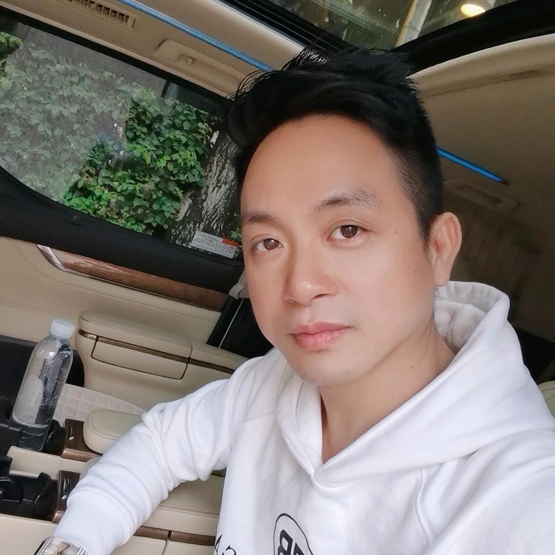 情怀兄“小明正能量”