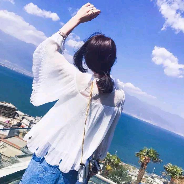 river的橱窗