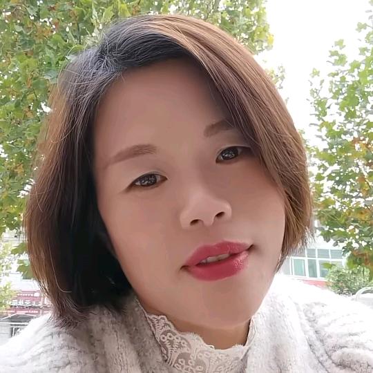 英子爱唱歌