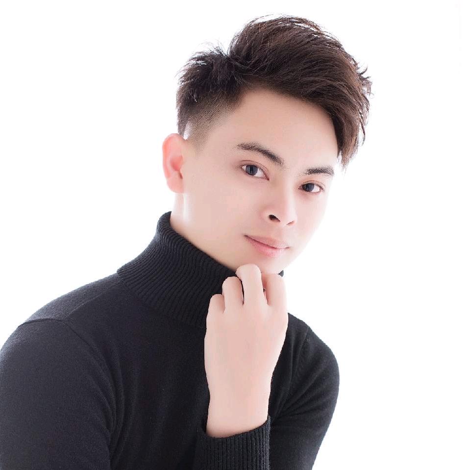 专业修图专业摄影的大叔叔