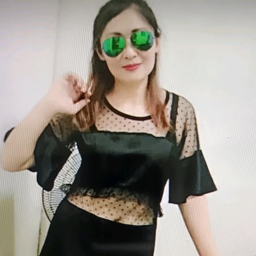 朱小姐（每天下午两点不定时开播)
