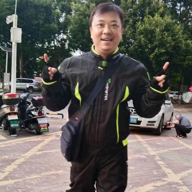 边玩边跑车的咸鱼边角料