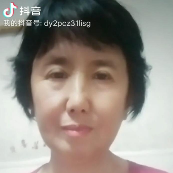 蒙恩.
