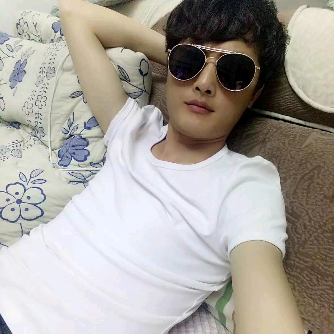 瓷砖小哥