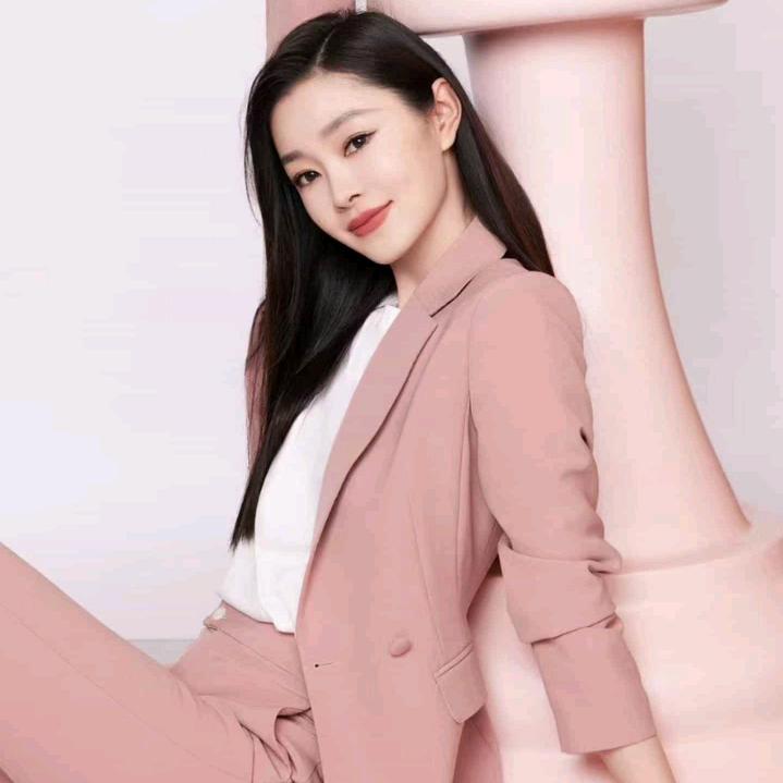 “菲”同凡想，“证”一流