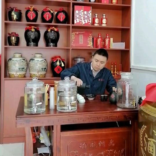 红安县深巷里酒庄
