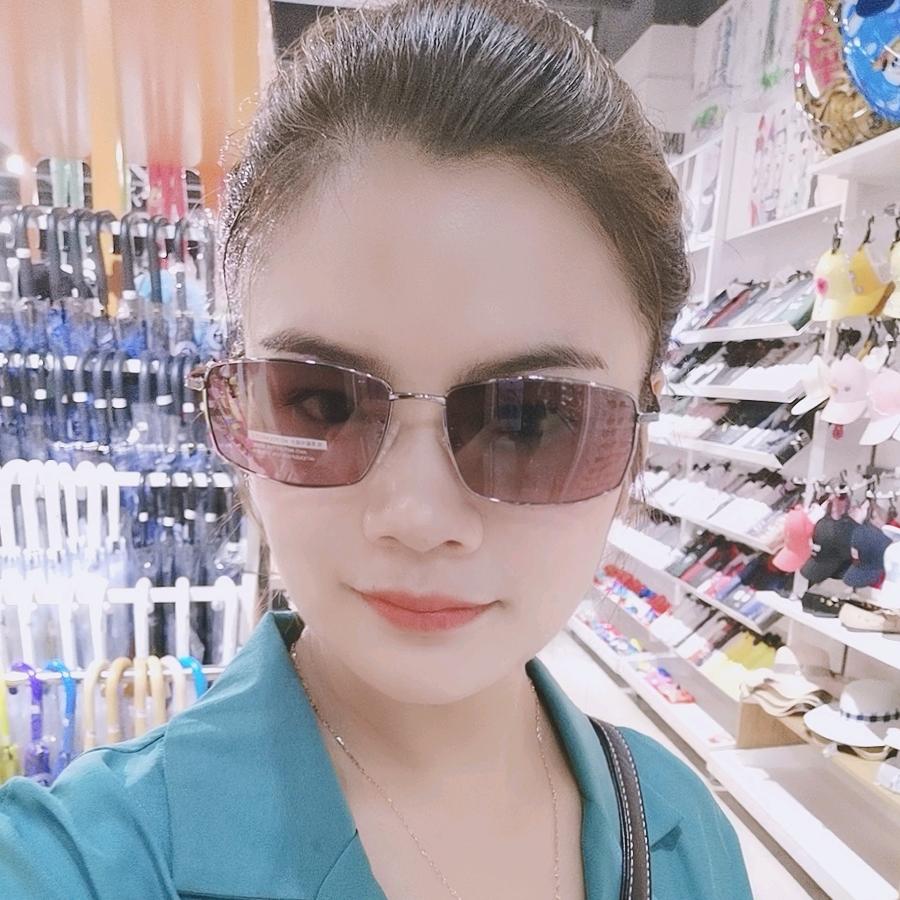 小琳姐（奉节嘉年华世纪酒店）