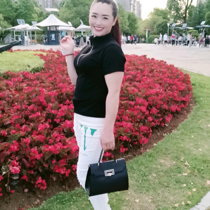 爱笑妹百货屋