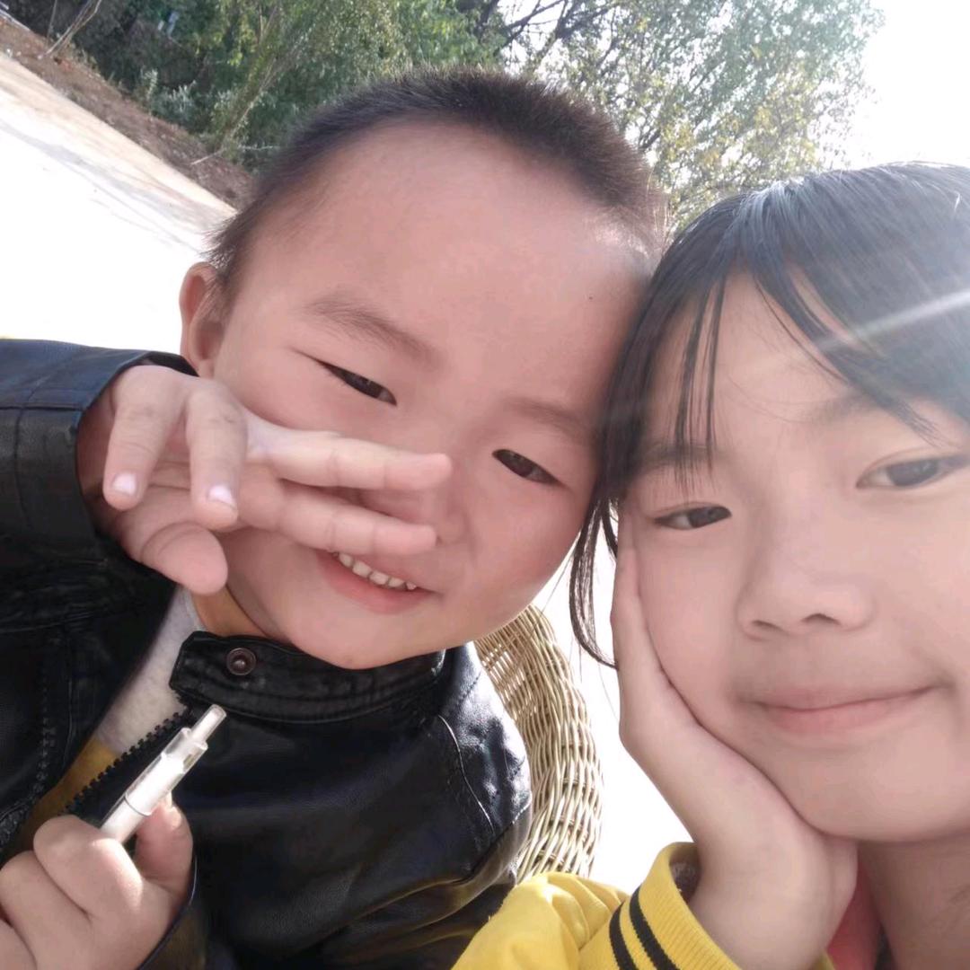 嘉琳嘉鹏