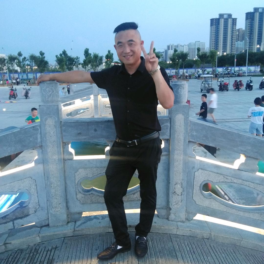 兵哥哥真帅