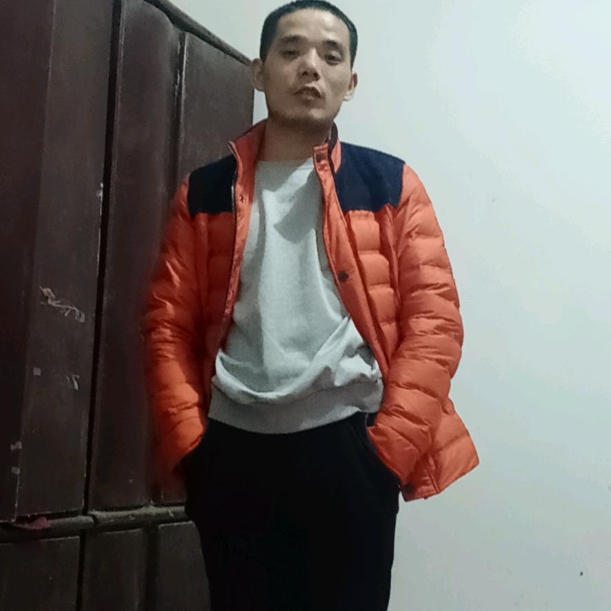 黄伟双