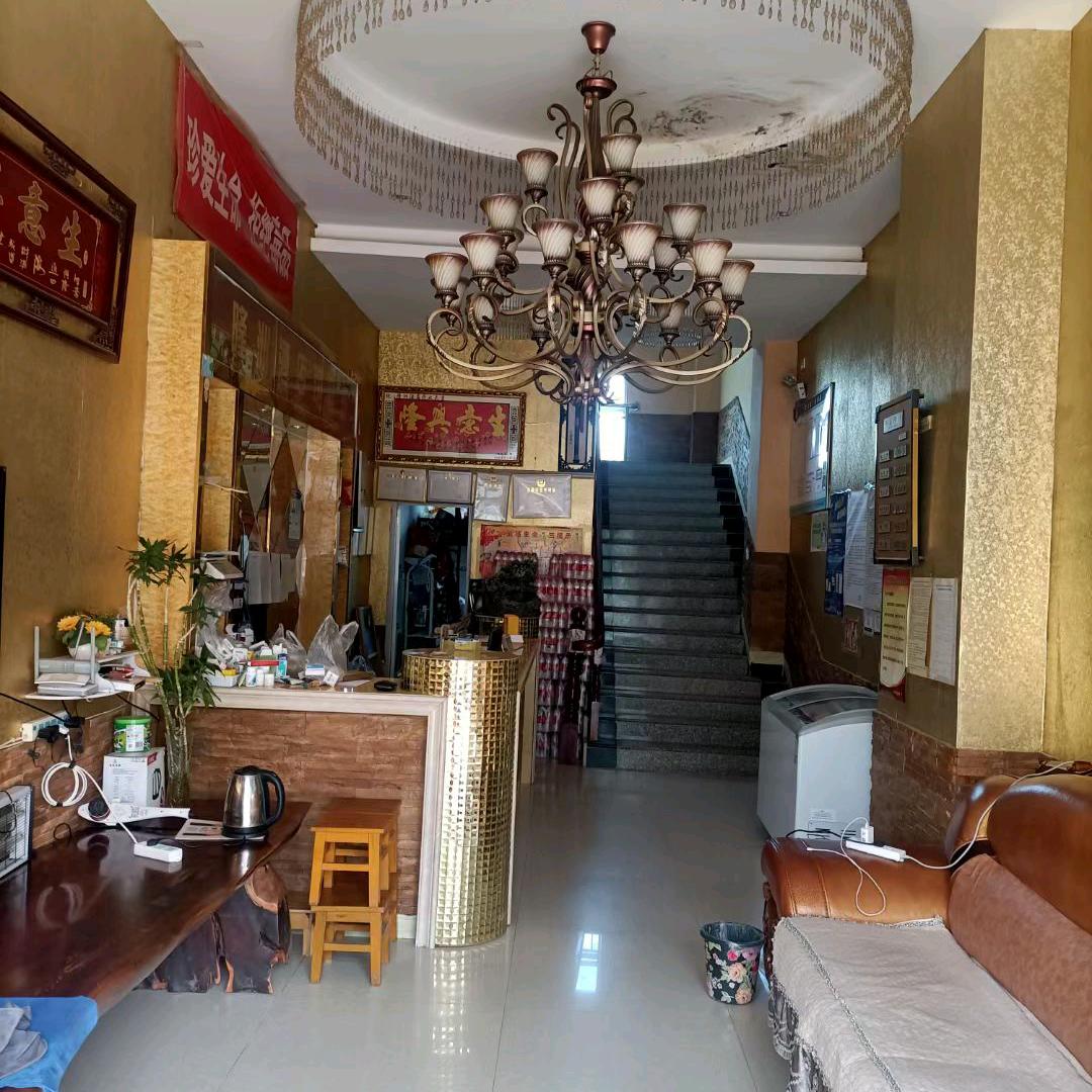隆洲酒店欢迎您🏫