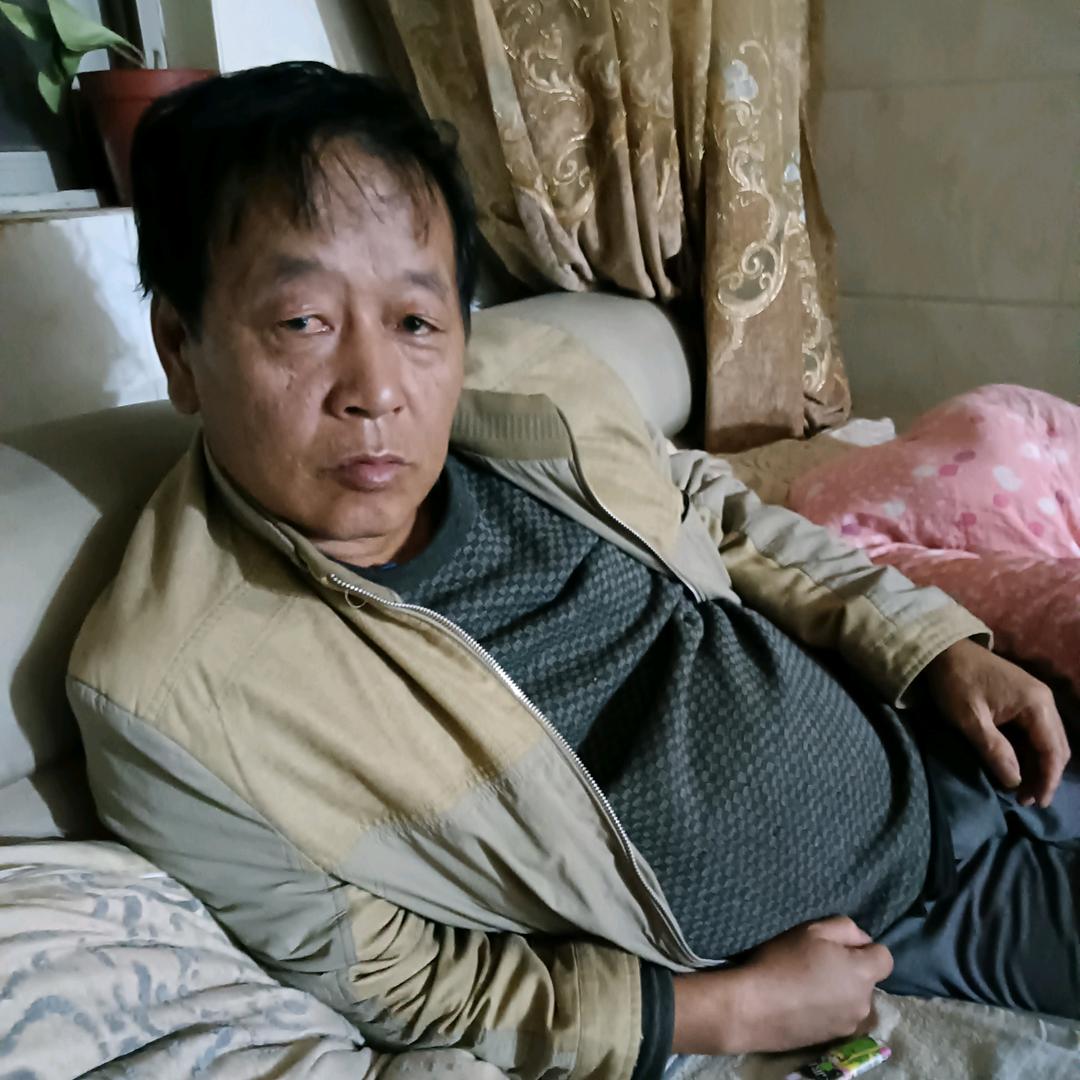 杨天春