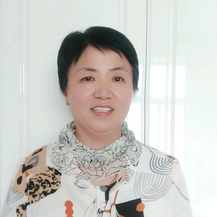 赵彩荣