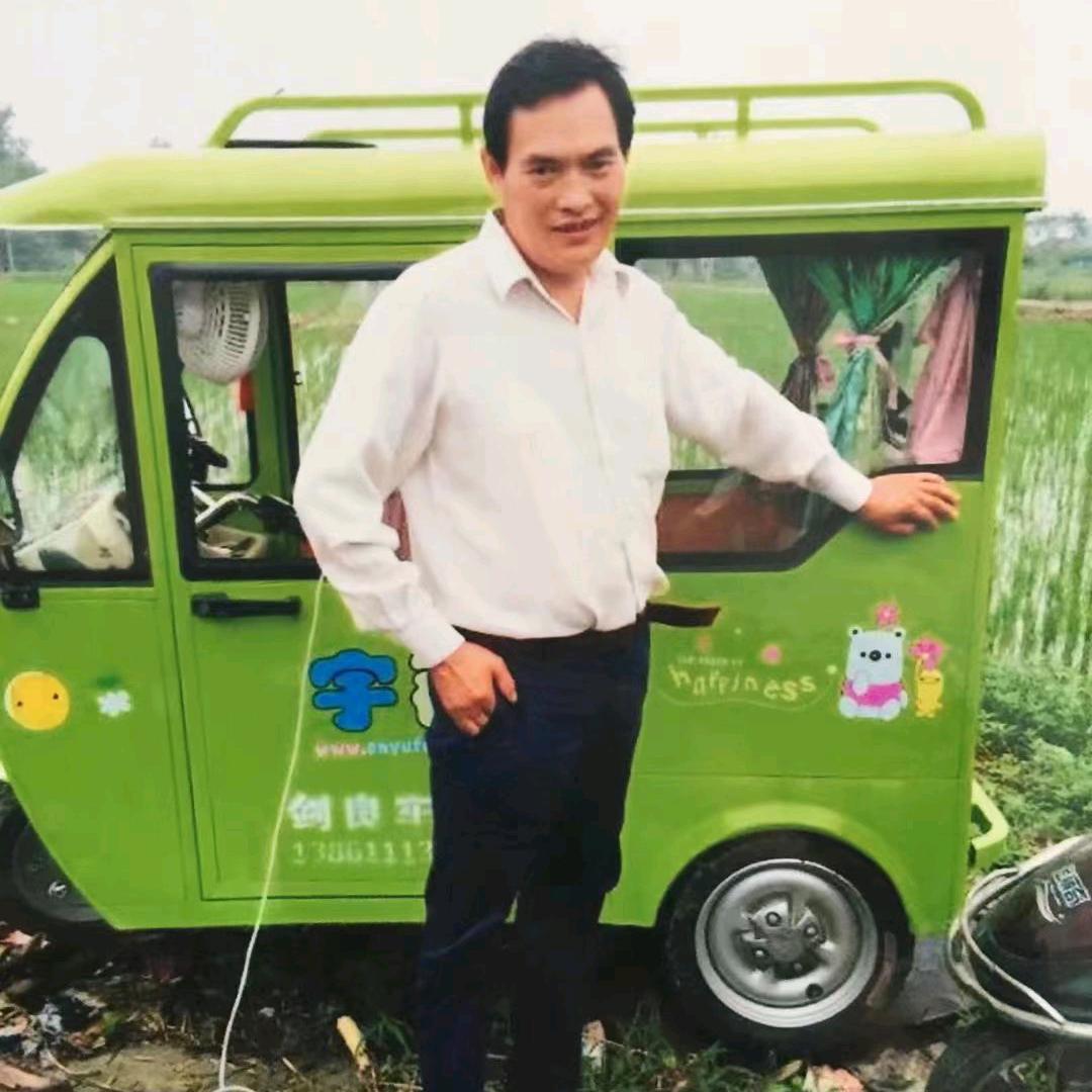 天上飞的单生哥哥