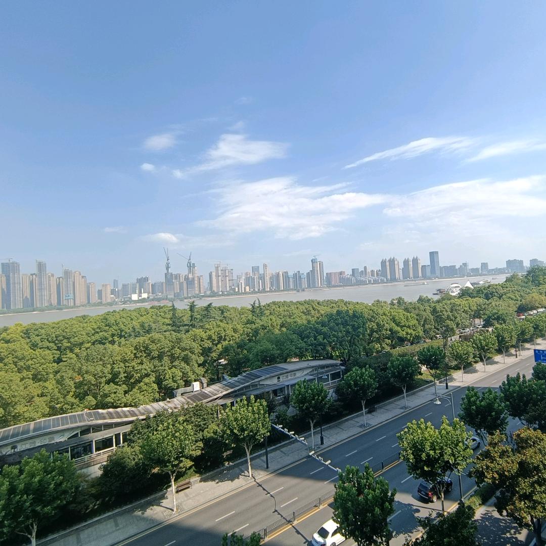 乐乐探房
